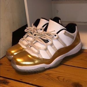 SOLD Air Jordan 11 Low “Closing Ceremony”